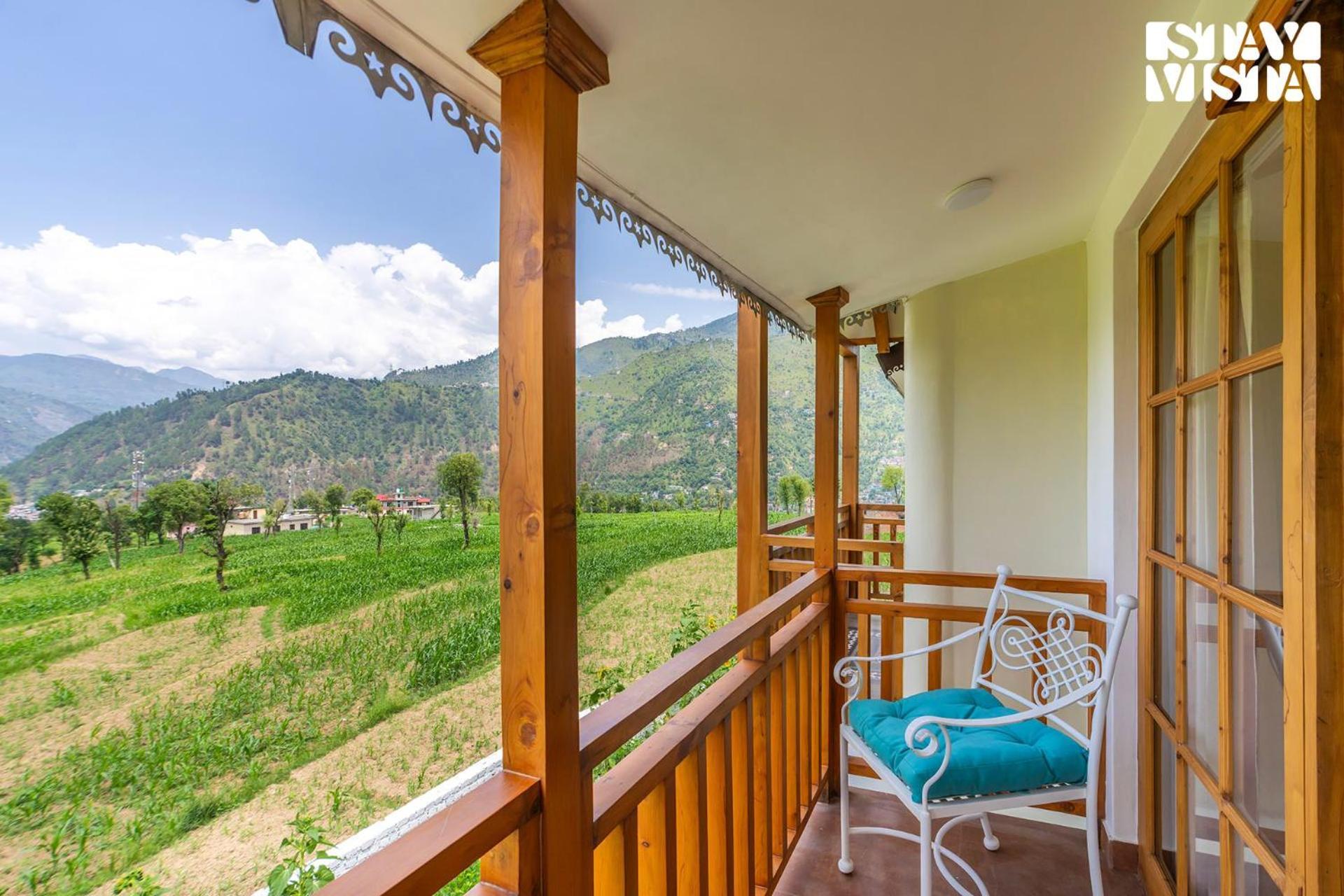 Stayvista At The Oakridge 4 Bhk Villa In Dharamshala With Jacuzzi & Balcony Chamba  Exterior foto